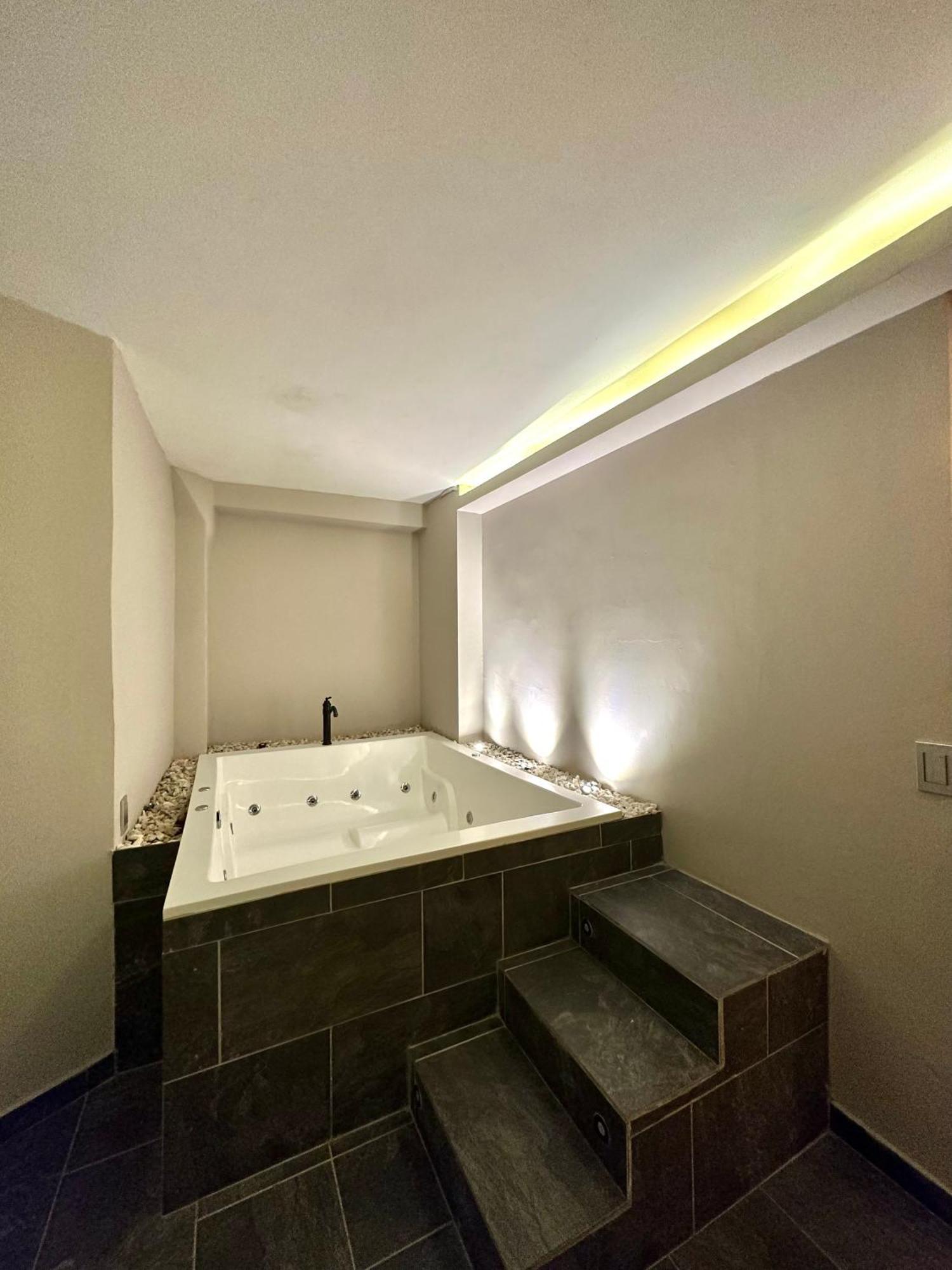 Hotel Bali At Poblado เมเดยิน ภายนอก รูปภาพ