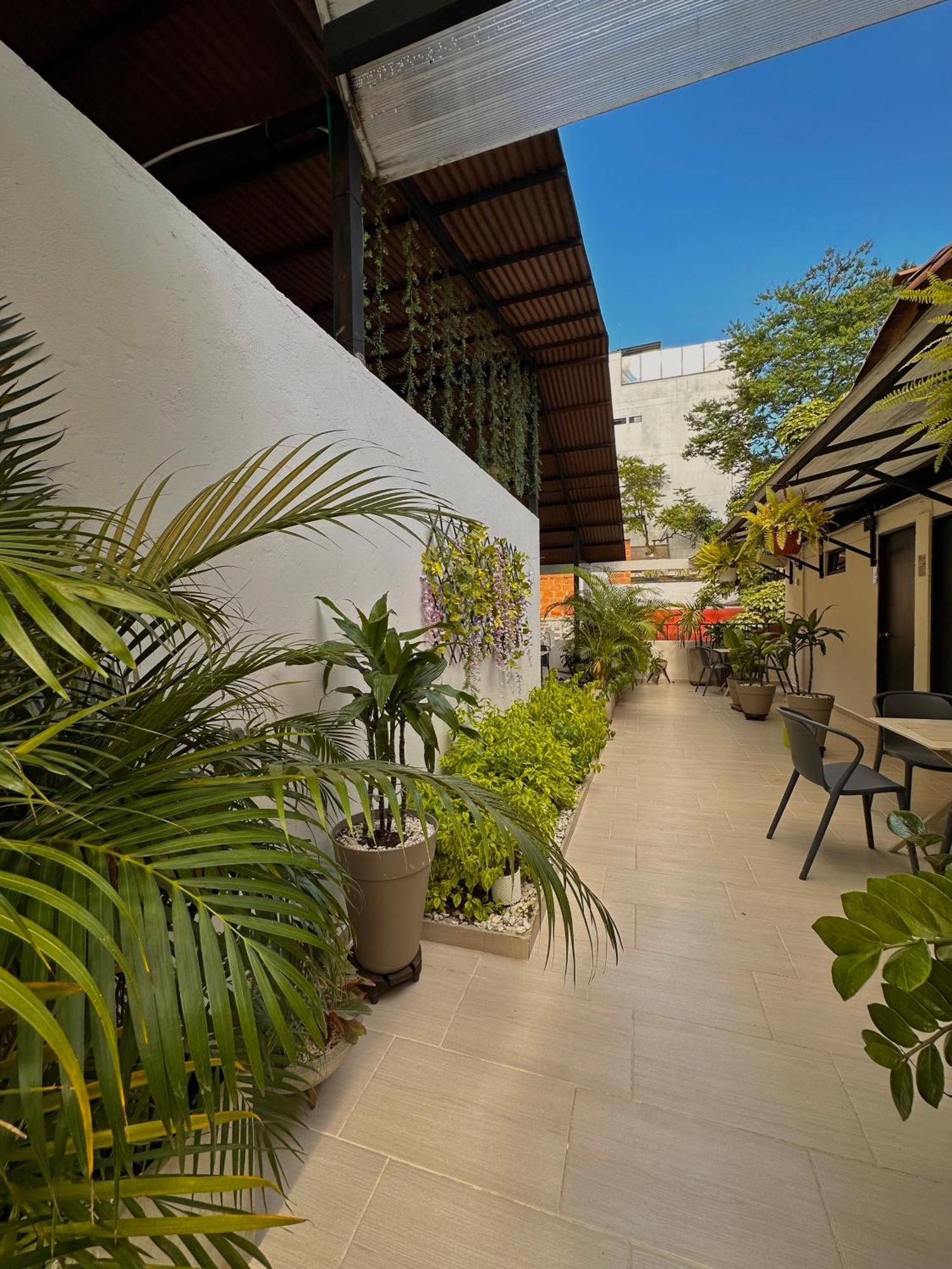 Hotel Bali At Poblado เมเดยิน ภายนอก รูปภาพ